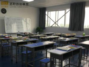 洛陽畫室教你如何把襯布畫得惟妙惟肖