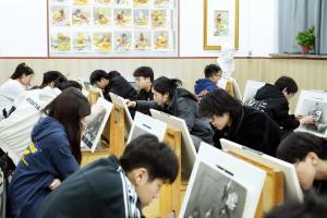 遠達畫室2024屆統(tǒng)考對標全省統(tǒng)考